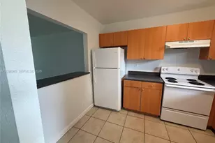 4865 NW 9th Dr, Plantation, FL 33317 - Photo 2