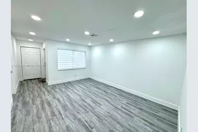 3665-3667 NW 17th Way #3667, Oakland Park, FL 33309 - Photo 6