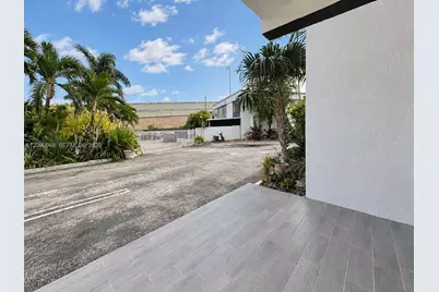 3301 NW 13th Terr, Miami, FL 33125 - Photo 2