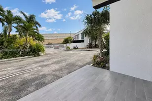 3301 NW 13th Terrace, Miami, FL 33125 - Photo 2
