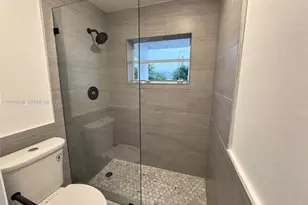 3301 NW 13th Terrace, Miami, FL 33125 - Photo 14