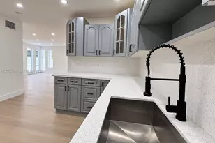 3301 NW 13th Terrace, Miami, FL 33125 - Photo 8