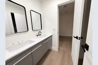 3301 NW 13th Terr, Miami, FL 33125 - Photo 18