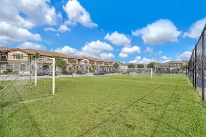 9255 W 33rd Ln #9255, Hialeah, FL 33018 - Photo 30