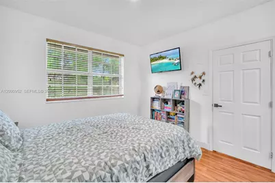 11650 SW 2nd St #16303, Pembroke Pines, FL 33025 - Photo 12