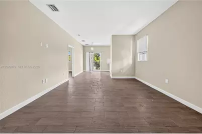 2665 NE 4th St #204, Homestead, FL 33033 - Photo 4