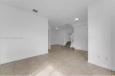 2712 SE 15th Pl, Homestead, FL 33035 - Photo 4