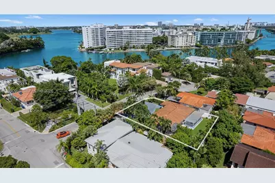 9217 Bay Dr, Surfside, FL 33154 - Photo 34