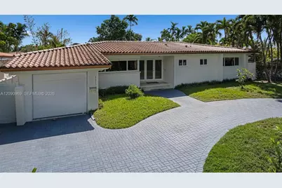 9217 Bay Dr, Surfside, FL 33154 - Photo 40