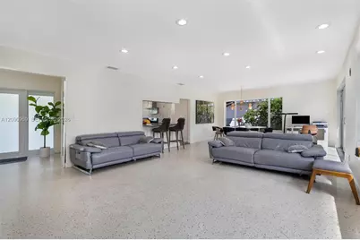 9217 Bay Dr, Surfside, FL 33154 - Photo 6
