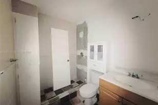 2151 NE 68th St, Fort Lauderdale, FL 33308 - Photo 6