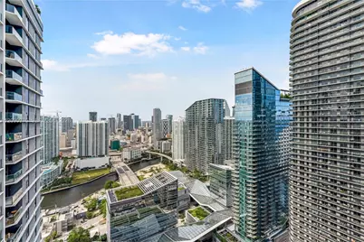 55 SW 9th St #4001, Miami, FL 33130 - Photo 24