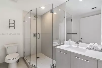 55 SW 9th St #4001, Miami, FL 33130 - Photo 18