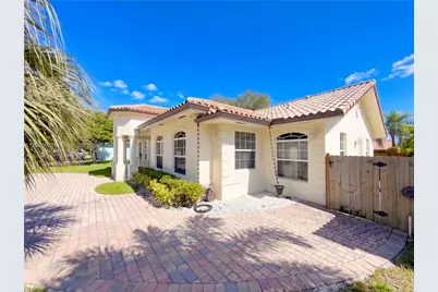 9444 SW 78th St #--, Miami, FL 33173 - Photo 4