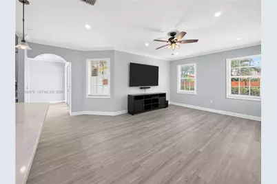 9444 SW 78th St #--, Miami, FL 33173 - Photo 10