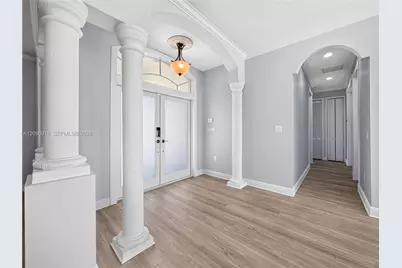 9444 SW 78th St #--, Miami, FL 33173 - Photo 14