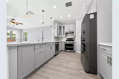 9444 SW 78th St #--, Miami, FL 33173 - Photo 12