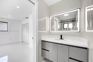 51 NW 161st St, Miami, FL 33169 - Photo 24