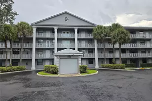 1526 Whitehall Dr, Davie, FL 33324 - Photo 2