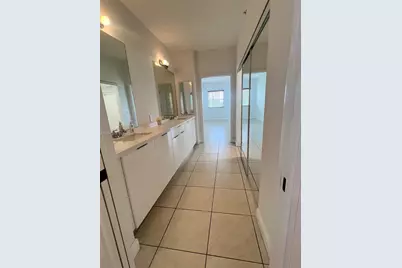 10750 NW 66th St #401, Doral, FL 33178 - Photo 20