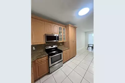 10750 NW 66th St #401, Doral, FL 33178 - Photo 6