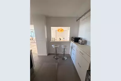 5700 Collins Ave #9B, Miami Beach, FL 33140 - Photo 8