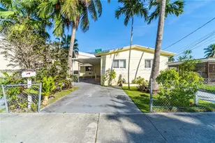 1021 NW 23rd Ave, Miami, FL 33125 - Photo 2