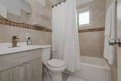 1679 NE 176th St, North Miami Beach, FL 33162 - Photo 14