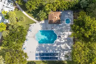 3800 Hillcrest Dr, Hollywood, FL 33021 - Photo 44