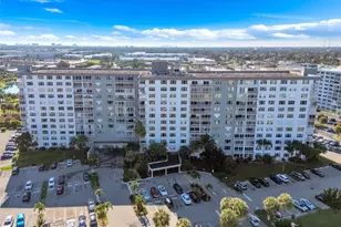 3800 Hillcrest Dr, Hollywood, FL 33021 - Photo 30