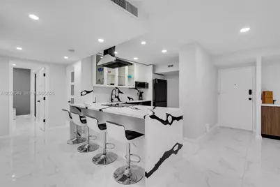 3800 Hillcrest Dr #203, Hollywood, FL 33021 - Photo 1