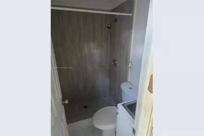 650 NW 49th St, Miami, FL 33127 - Photo 12