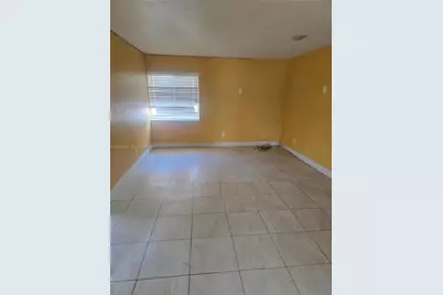 650 NW 49th St, Miami, FL 33127 - Photo 4