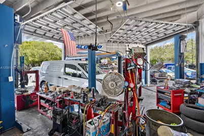 Profitable Automotive Shop With Over 25+ Years For Sale in Miami, South Miami, FL 33143 - Photo 12