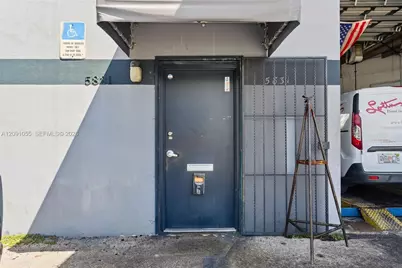 Profitable Automotive Shop With Over 25+ Years For Sale in Miami, South Miami, FL 33143 - Photo 4
