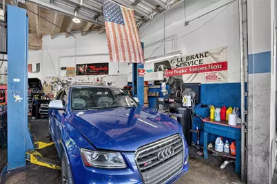 Profitable Automotive Shop With Over 25+ Years For Sale in Miami, South Miami, FL 33143 - Photo 14