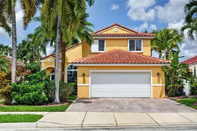 18611 NW 11th St, Pembroke Pines, FL 33029 - Photo 4