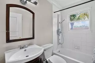 18611 NW 11th St, Pembroke Pines, FL 33029 - Photo 28