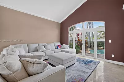 18611 NW 11th St, Pembroke Pines, FL 33029 - Photo 10