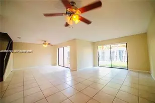 8818 SW 113th Pl Cir E, Miami, FL 33176 - Photo 14