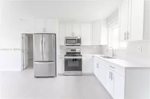 10825 SW 221st St, Miami, FL 33170 - Photo 2