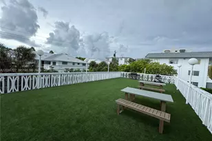 240 Galen Dr, Key Biscayne, FL 33149 - Photo 10