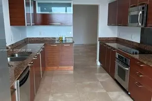 3330 NE 190th St, Aventura, FL 33180 - Photo 16