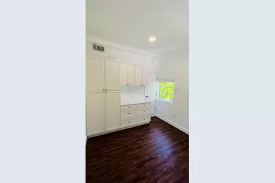2250 SW 23rd St, Miami, FL 33145 - Photo 22