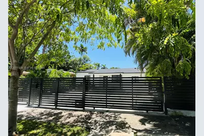 2250 SW 23rd St, Miami, FL 33145 - Photo 32