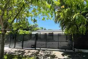 2250 SW 23rd St, Miami, FL 33145 - Photo 32