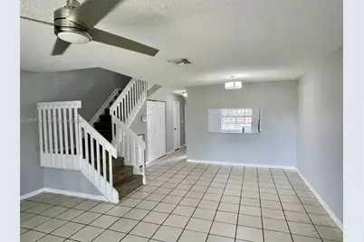 10781 NW 11th St #10781, Pembroke Pines, FL 33026 - Photo 8