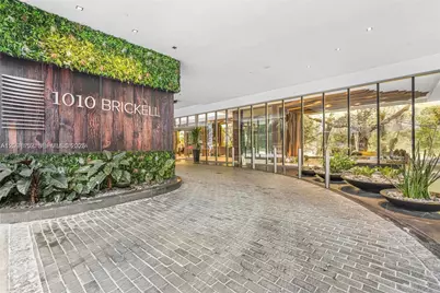 1010 Brickell Ave #1710, Miami, FL 33131 - Photo 10