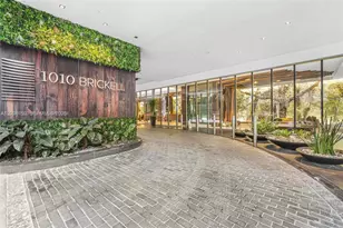 1010 Brickell Ave, Miami, FL 33131 - Photo 10