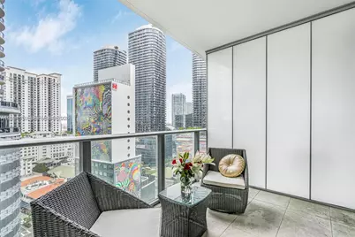 1010 Brickell Ave #1710, Miami, FL 33131 - Photo 8